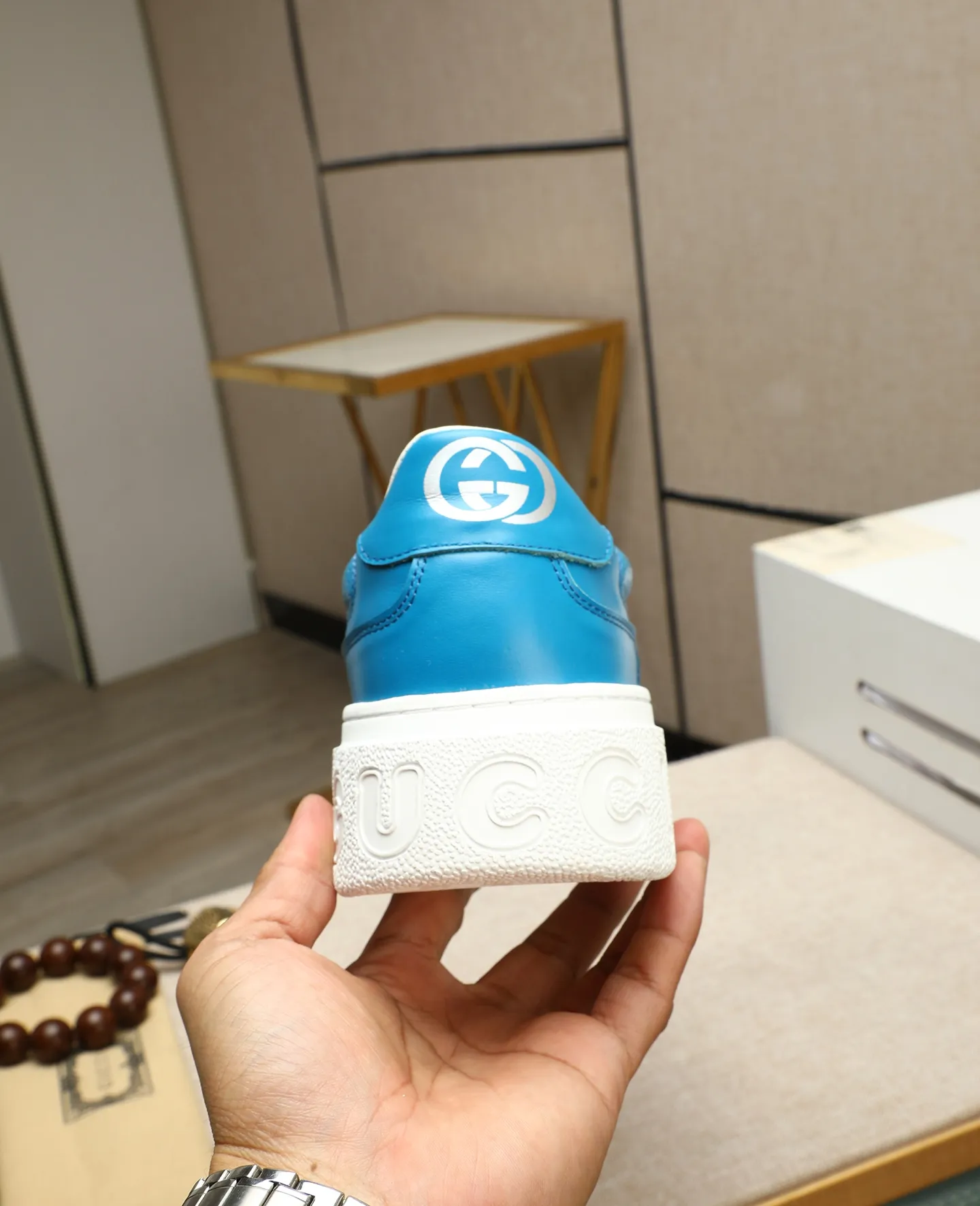 Men's shoes 💰400 GUCCI🔍🔍The latest models are on sale at the same time at the counter. Original calfskin imported from Italy, genuine leather lining, (high-end, extravagant, and classy) with exquisite workmanship. Soles: Original soles specially provided by the original factory. ⚠Exclusive double-layer movable molded soles are super comfortable⚠. Photos of the real thing🎬The real thing is better🔍🔍"High quality·Follow the order" Code number 38-44